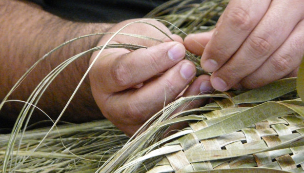 Maori weaving Jane Nearing CC BY ND 2.0