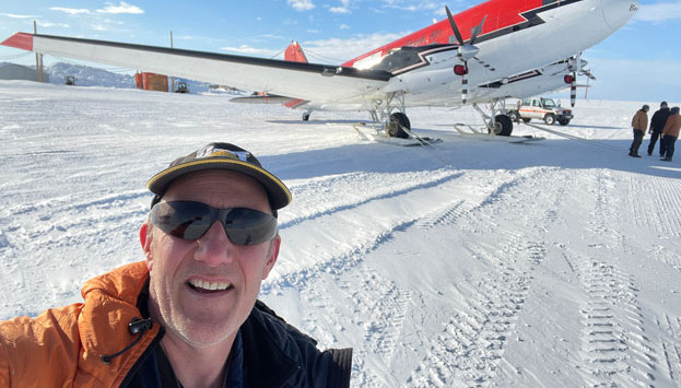 T Daniel Oskam Plane